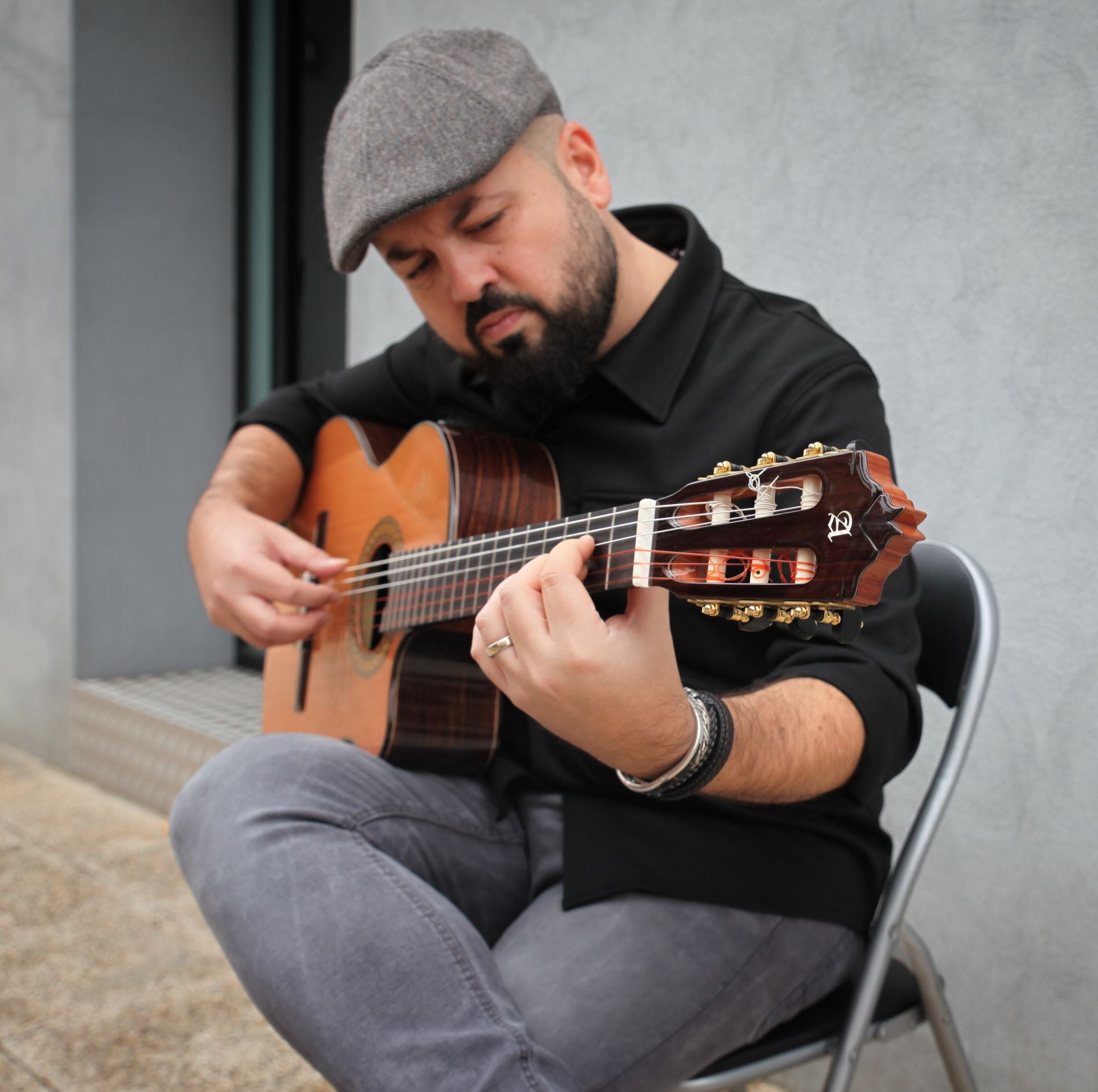 BORJA MONTENEGRO (ESPAÑA) - Alhambra Guitarras