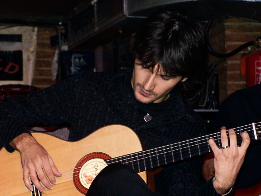 Cuestión de oído - Alhambra Guitarras