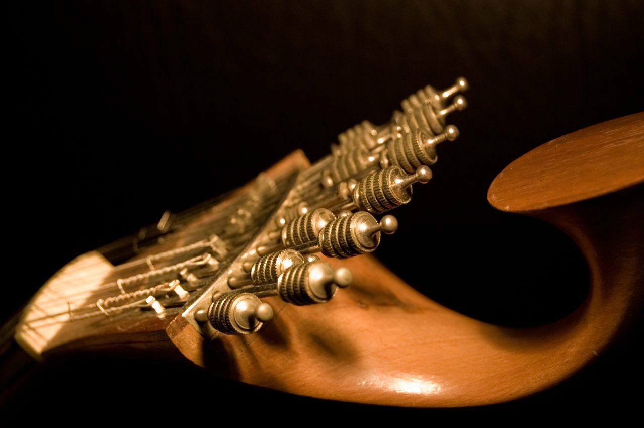 La guitarra clásica portuguesa: un síbolo de identidad nacional - Alhambra Guitarras