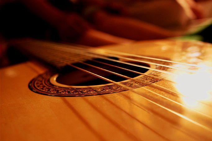 Primeros pasos para entrar en el mundo de la guitarra española. - Alhambra Guitarras