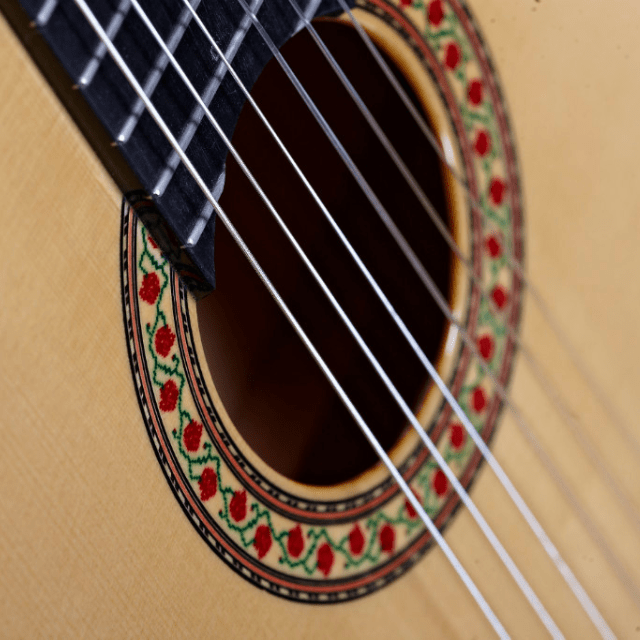 Alhambra Mengual y Margarit Flamenca - Alhambra Guitarras4