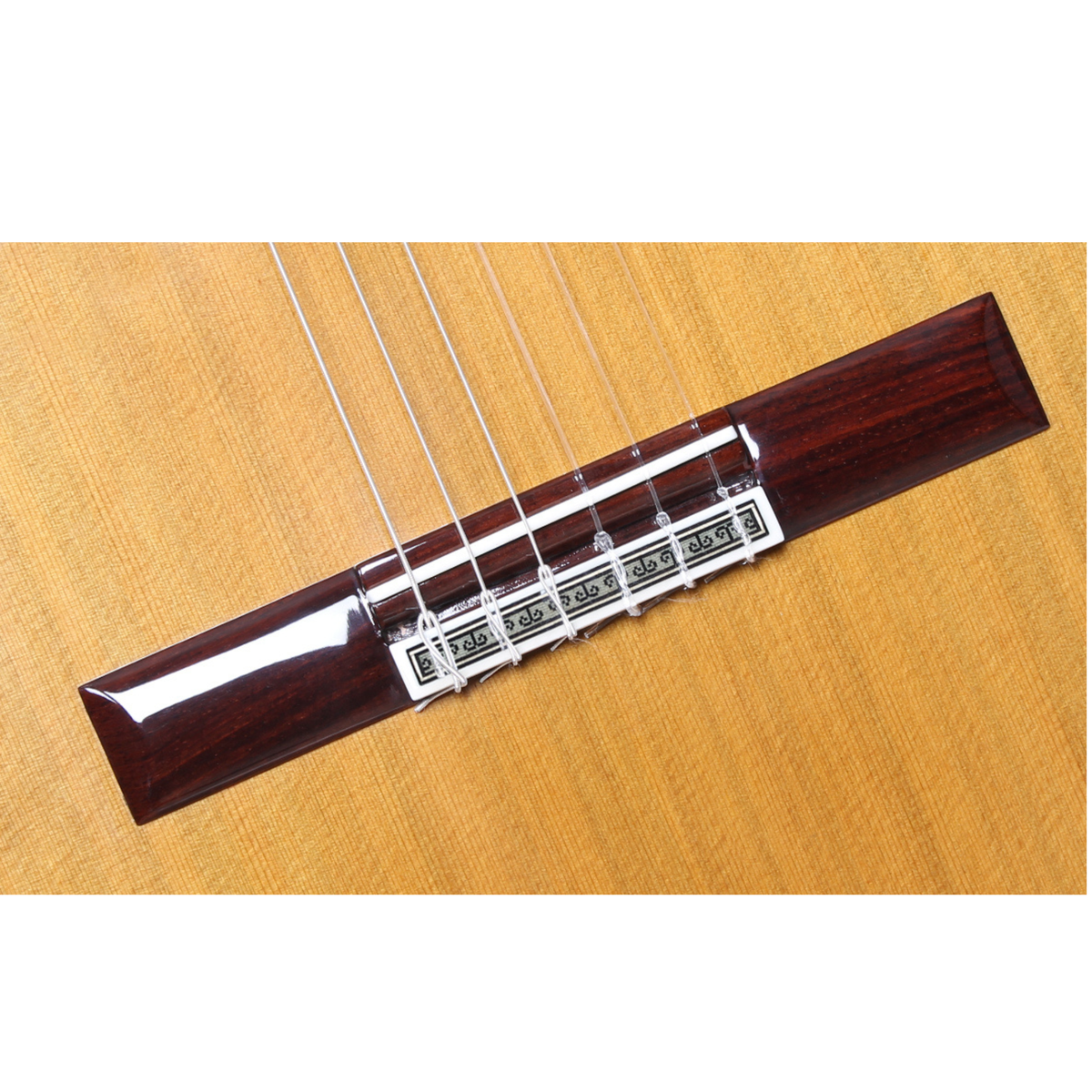 Alhambra Luthier India Montcabrer