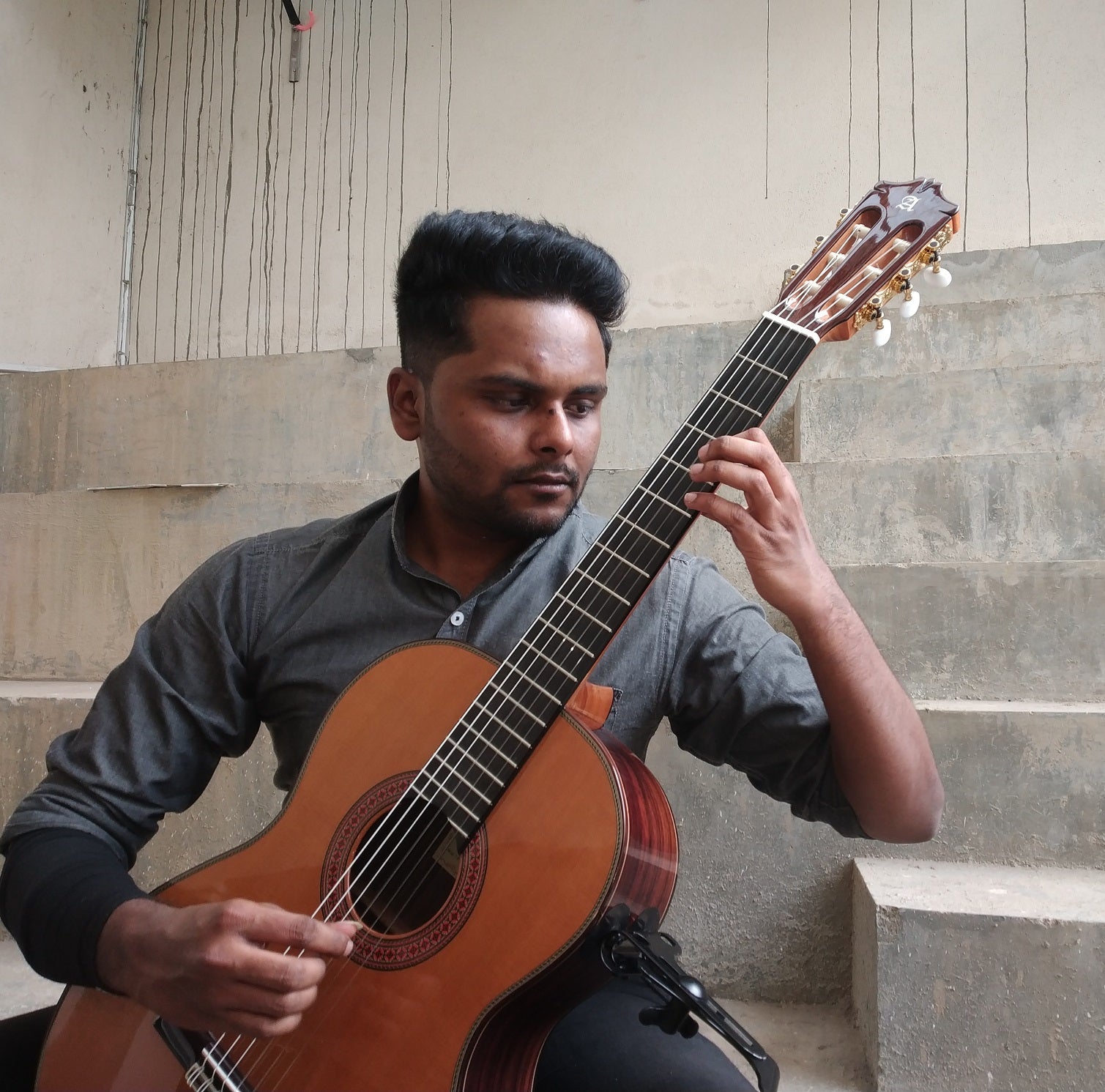 DEEPAK PONMUDI (INDIA) - Alhambra Guitarras