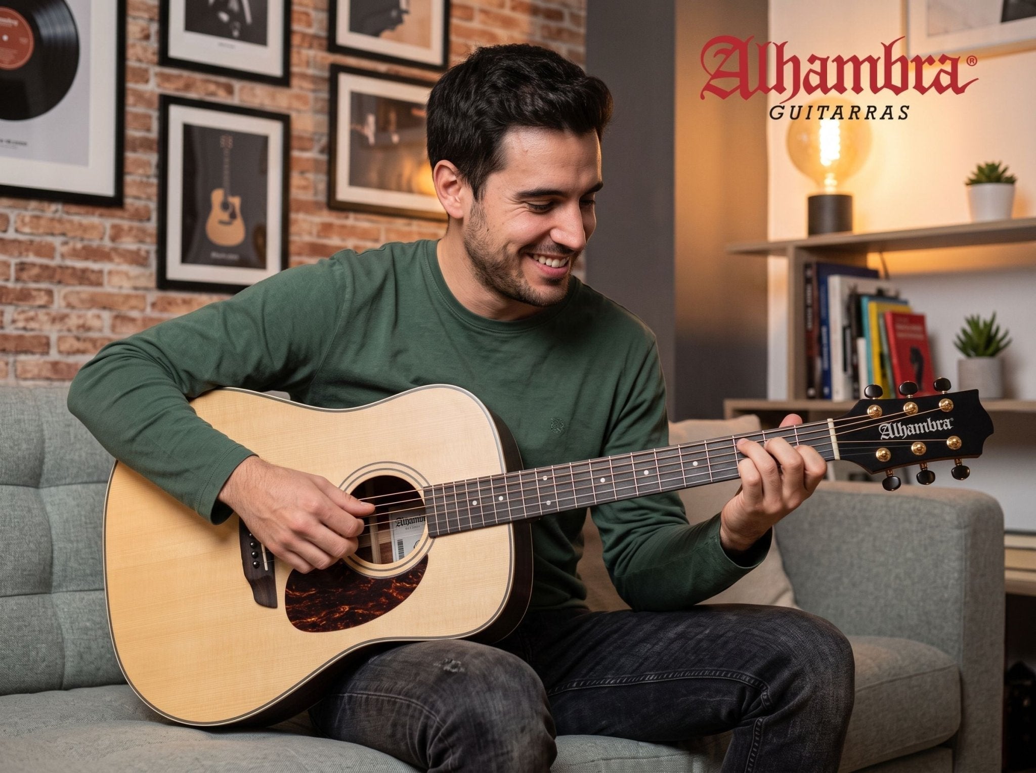 hombre con acustica alhambra