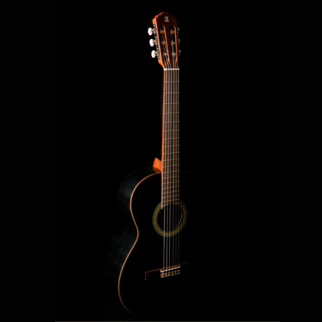 Alhambra 1 C Black Satin - Alhambra Guitarras