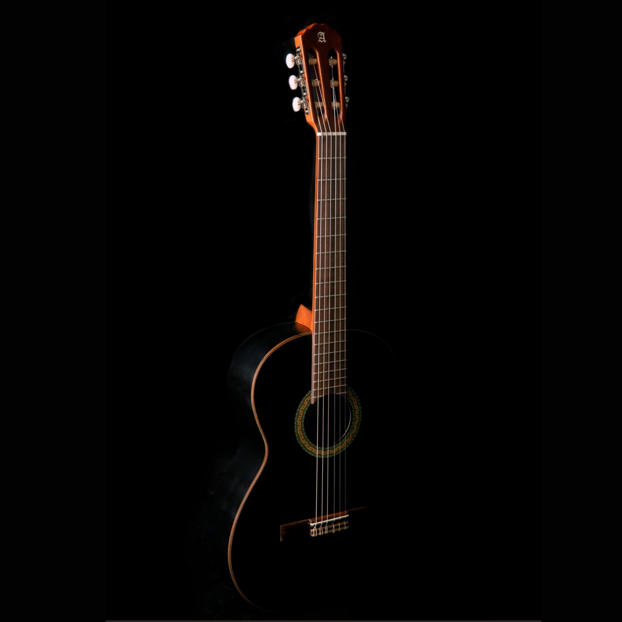 Alhambra 1 C Black Satin - Alhambra Guitarras